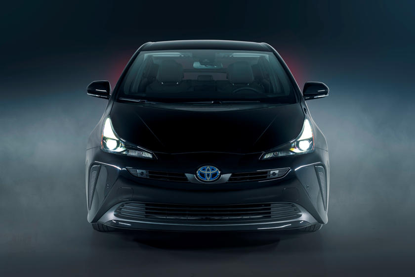 Toyota Prius 2022 - Xe hybrid được bổ sung màu đen ma mị