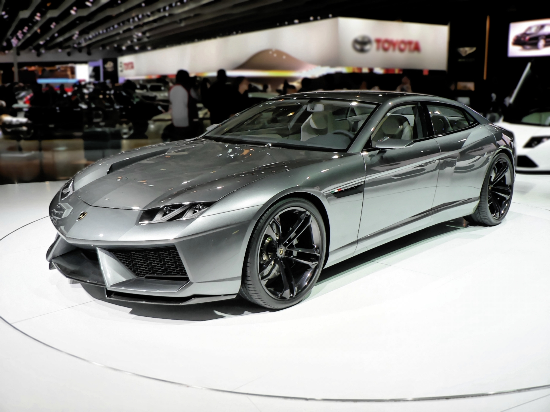 Lamborghini Estoque: Siêu phẩm Sedan 4 cửa sẽ không bao giờ được hiện thực  hoá