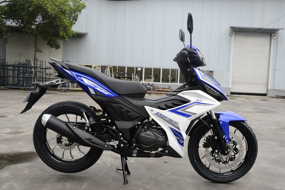 Honda Winner X đẹp long lanh sắp trình làng 2019 Yamaha Exciter 150 cẩn thận