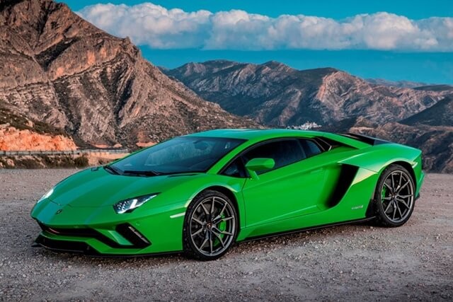 Bạn yêu siêu xe? Hãy xem ảnh chiếc Lamborghini với những đường nét thể thao tuyệt đẹp. Bức ảnh này chắc chắn sẽ khiến bạn mơ ước sở hữu chiếc xe này.