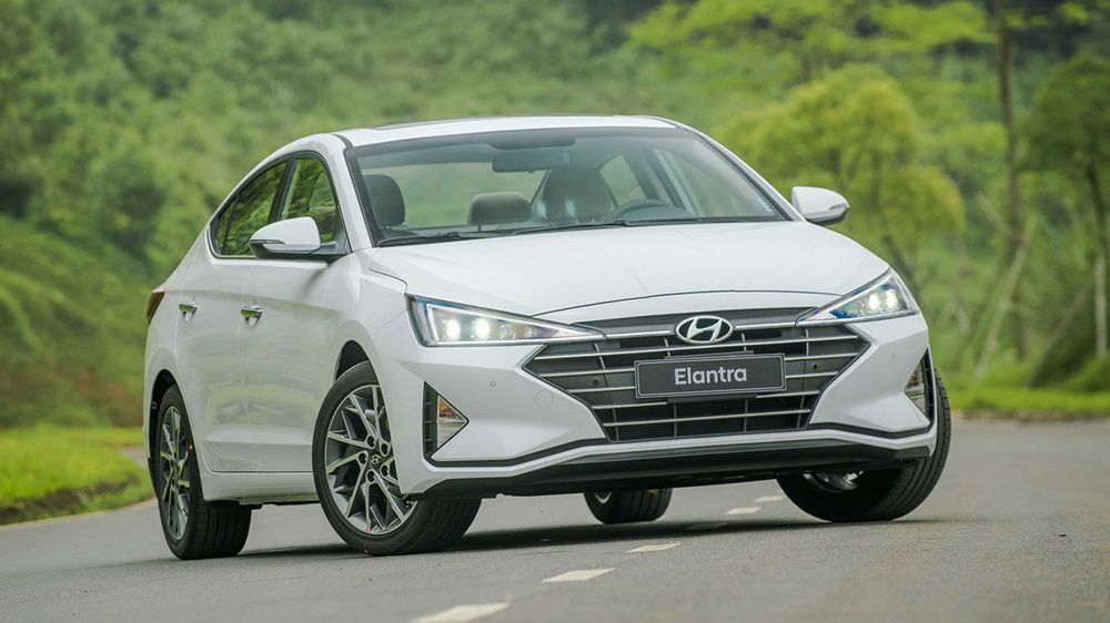 Hyundai Elantra 2021 so với thế hệ cũ có gì khác biệt